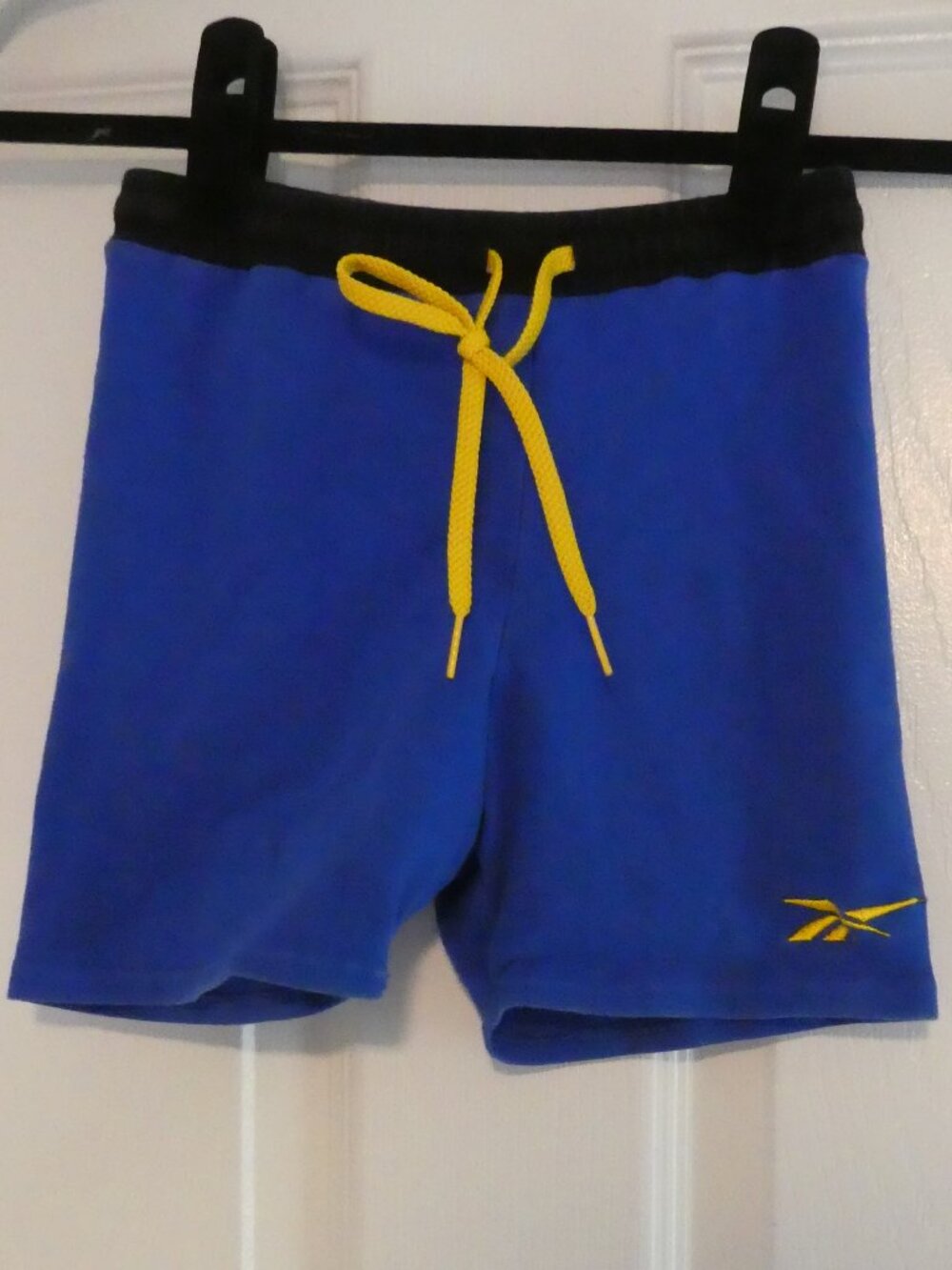Vintage 90s REEBOK Made In Canada Shorts Blue Yellow Vector Logo - size large